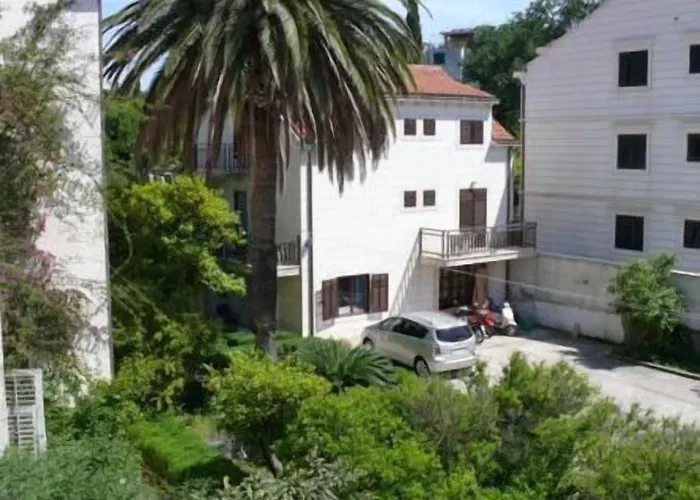 Micika Hotel 3*