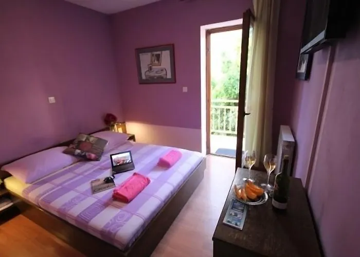 Hotel Micika 3*