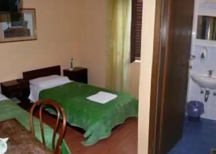 Hotel Micika 3*