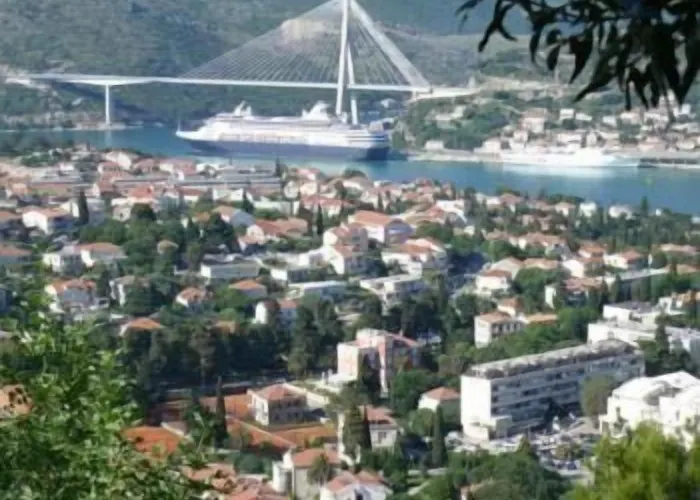 Micika Hotel 3*